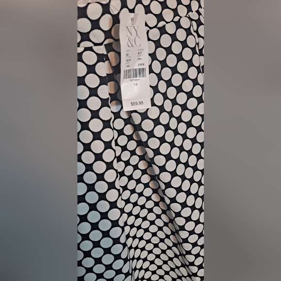 7th Ave New York & Company Skirt with pockets || Size 14 || Black & White💖 - Picture 6 of 6